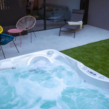 Villa Casa De Nero - Premium House With Jacuzzi Next To Golf Course Caleta De Velez Exterior foto
